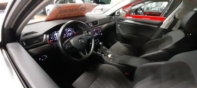 SKODA Superb usata, con Cruise Control