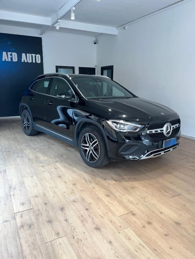 MERCEDES-BENZ GLA 200 usata, con Airbag laterali