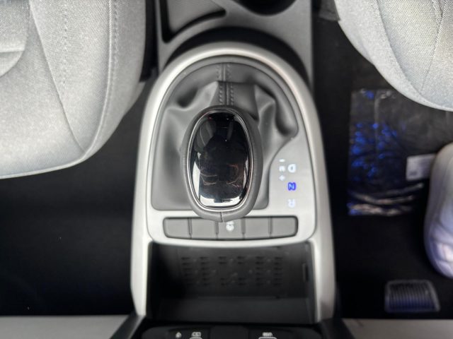 HYUNDAI i10 usata, con Controllo elettronico della corsia