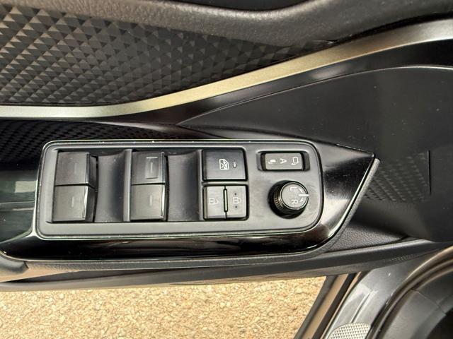 TOYOTA C-HR usata, con Controllo vocale