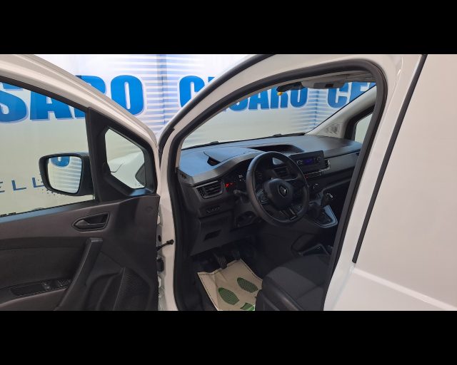 RENAULT Kangoo usata, con Controllo automatico clima