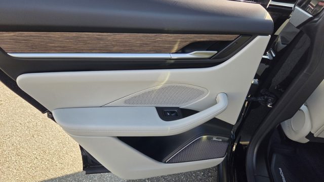 PORSCHE Macan usata, con Park Distance Control