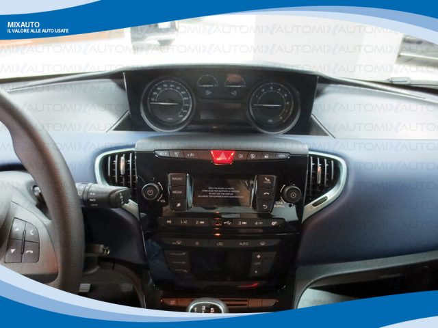 LANCIA Ypsilon usata, con Autoradio