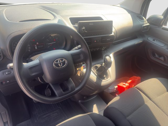 TOYOTA Proace City usata 9