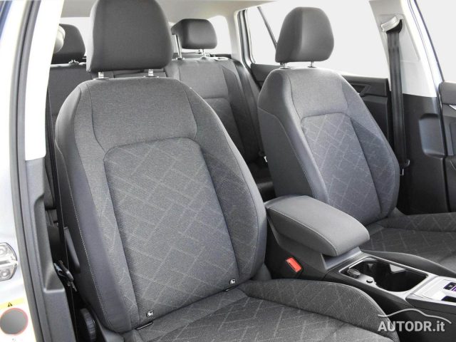 VOLKSWAGEN Golf Variant usata, con Autoradio