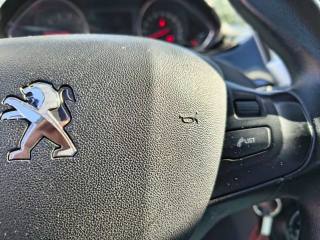PEUGEOT 208 usata, con Climatizzatore