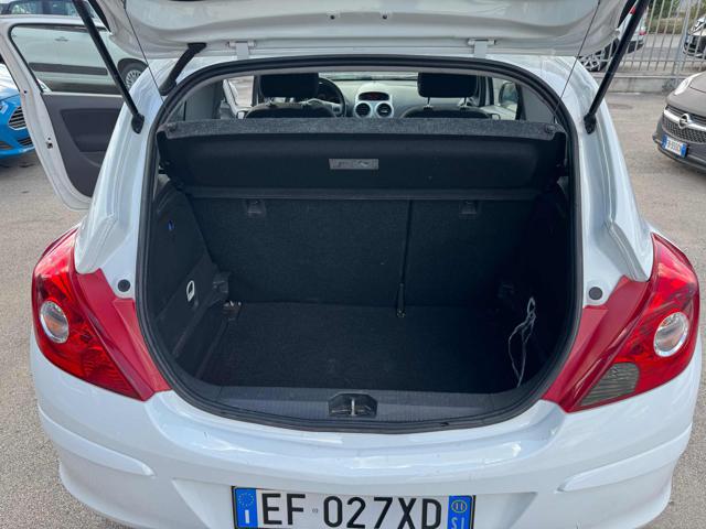 OPEL Corsa usata, con Airbag testa