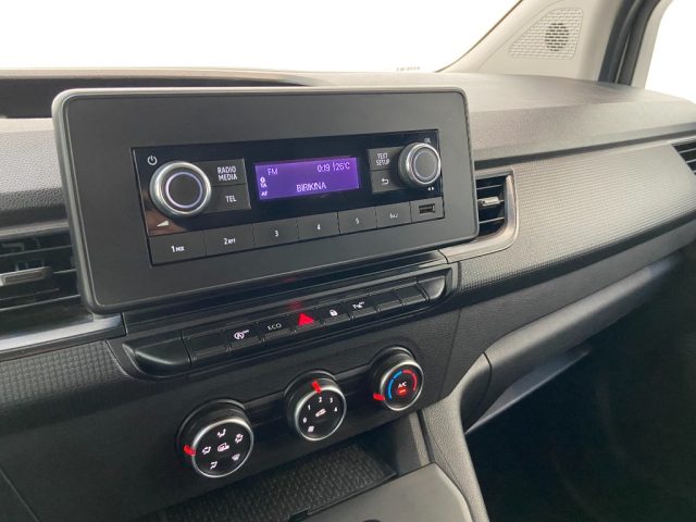 NISSAN Townstar usata, con USB