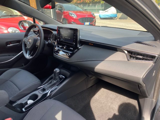 TOYOTA Corolla usata, con Cerchi in lega