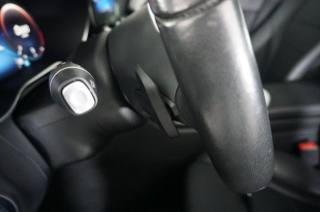 MERCEDES-BENZ C 220 usata, con Leve al volante