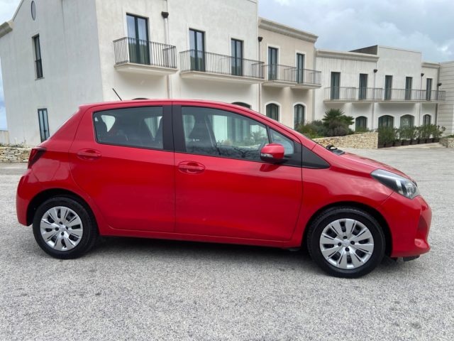 TOYOTA Yaris usata, con ESP