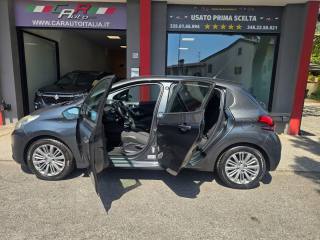 PEUGEOT 208 usata, con Airbag