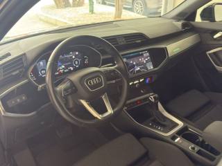 AUDI Q3 usata, con Sensori di parcheggio posteriori
