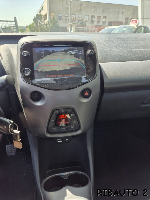 TOYOTA Aygo usata, con Specchietti laterali elettrici