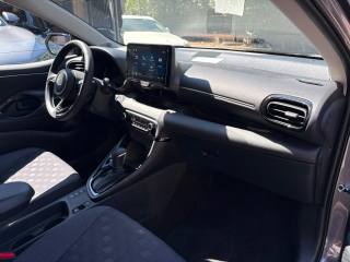 TOYOTA Yaris usata, con Controllo automatico clima