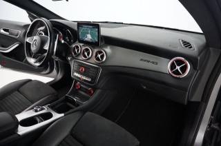 MERCEDES-BENZ CLA 200 usata, con Leve al volante