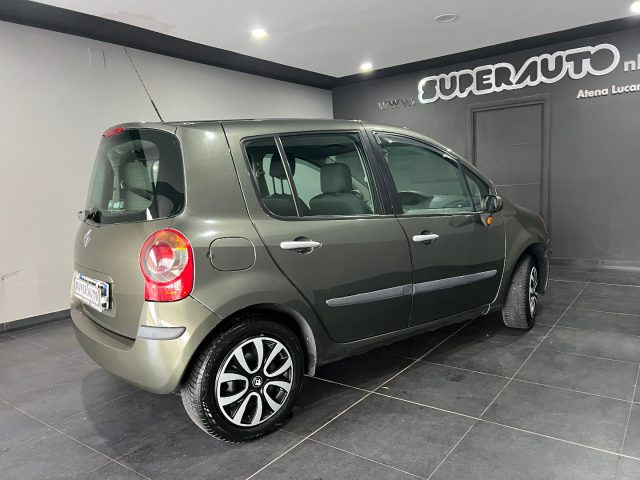 RENAULT Modus usata, con Alzacristalli elettrici