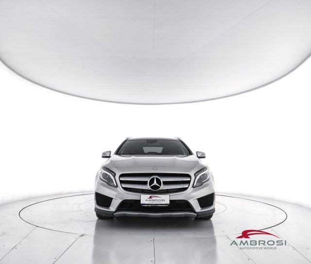 MERCEDES-BENZ GLA 200 usata 4