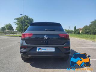 VOLKSWAGEN T-Roc usata, con Autoradio