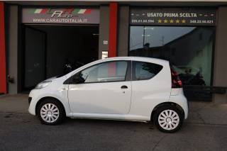 PEUGEOT 107 usata, con Airbag