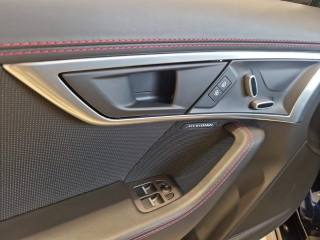 JAGUAR F-Type usata, con USB