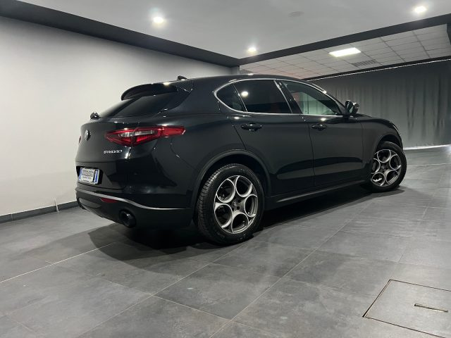 ALFA ROMEO Stelvio usata, con Alzacristalli elettrici