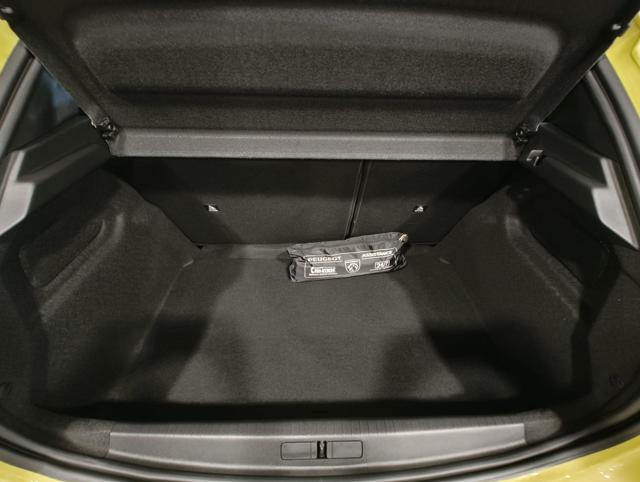 PEUGEOT 208 usata, con Servosterzo