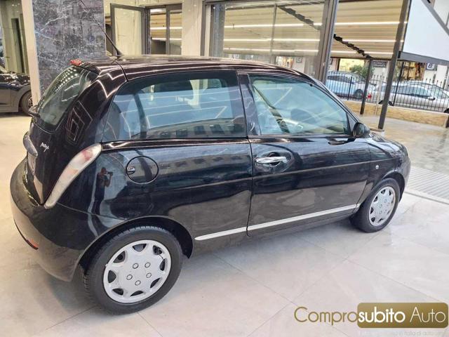 LANCIA Ypsilon usata, con Autoradio