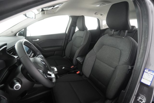 RENAULT Captur usata 8