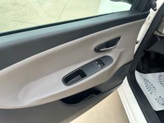 LANCIA Ypsilon usata, con USB