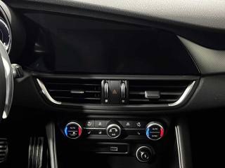 ALFA ROMEO Giulia usata, con Fari LED