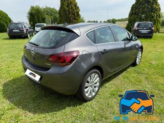 OPEL Astra usata, con Alzacristalli elettrici