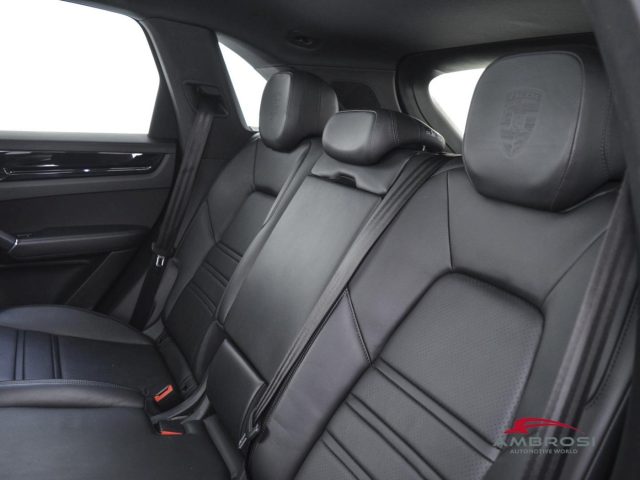 PORSCHE Cayenne usata 9