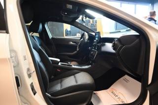 MERCEDES-BENZ GLA 180 usata 9