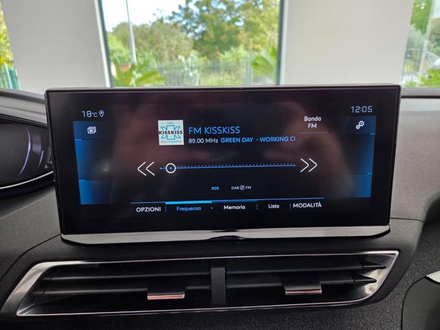 PEUGEOT 3008 usata, con Airbag