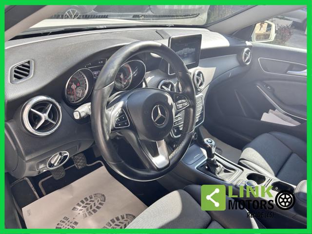MERCEDES-BENZ GLA 200 usata, con Bracciolo