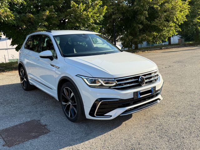 VOLKSWAGEN Tiguan usata, con Airbag laterali