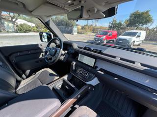 LAND ROVER Defender usata, con Fendinebbia