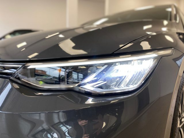 VOLKSWAGEN Golf usata, con Autoradio