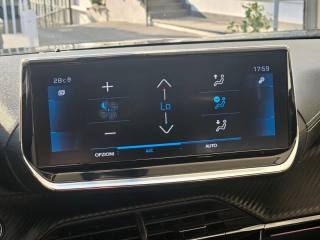 PEUGEOT 2008 usata, con Luci diurne LED