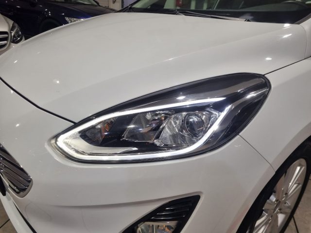 FORD Fiesta usata, con Luci diurne LED