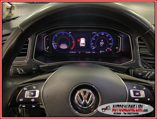 VOLKSWAGEN T-Roc usata, con USB