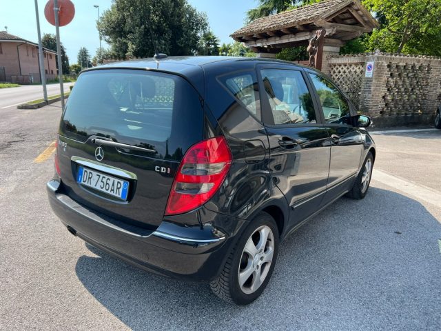 MERCEDES-BENZ A 180 usata, con Autoradio