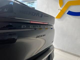 PEUGEOT 3008 usata, con Volante multifunzione