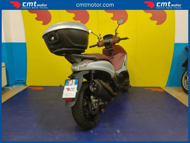 PIAGGIO Beverly 350 usata 3