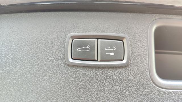 PORSCHE Macan usata, con Controllo automatico clima