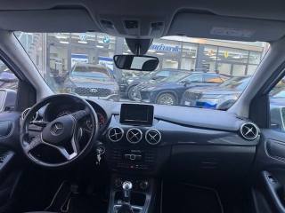 MERCEDES-BENZ B 180 usata, con Autoradio
