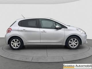 PEUGEOT 208 usata, con Climatizzatore