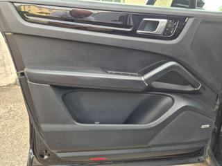 PORSCHE Cayenne usata, con Controllo trazione