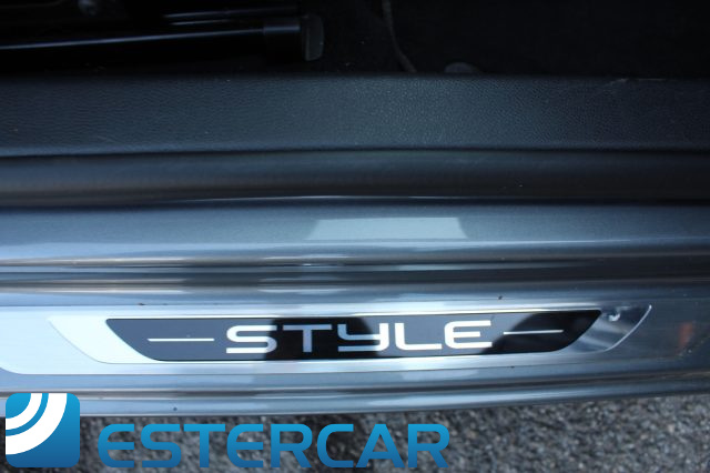 VOLKSWAGEN Golf usata, con Park Distance Control